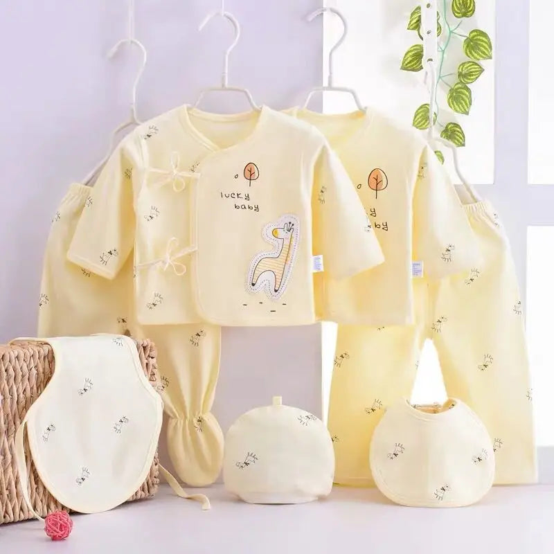 Coffret vêtements bébé 7 pièces printemps Bouni — T-shirts, pantalon et bonnet coton