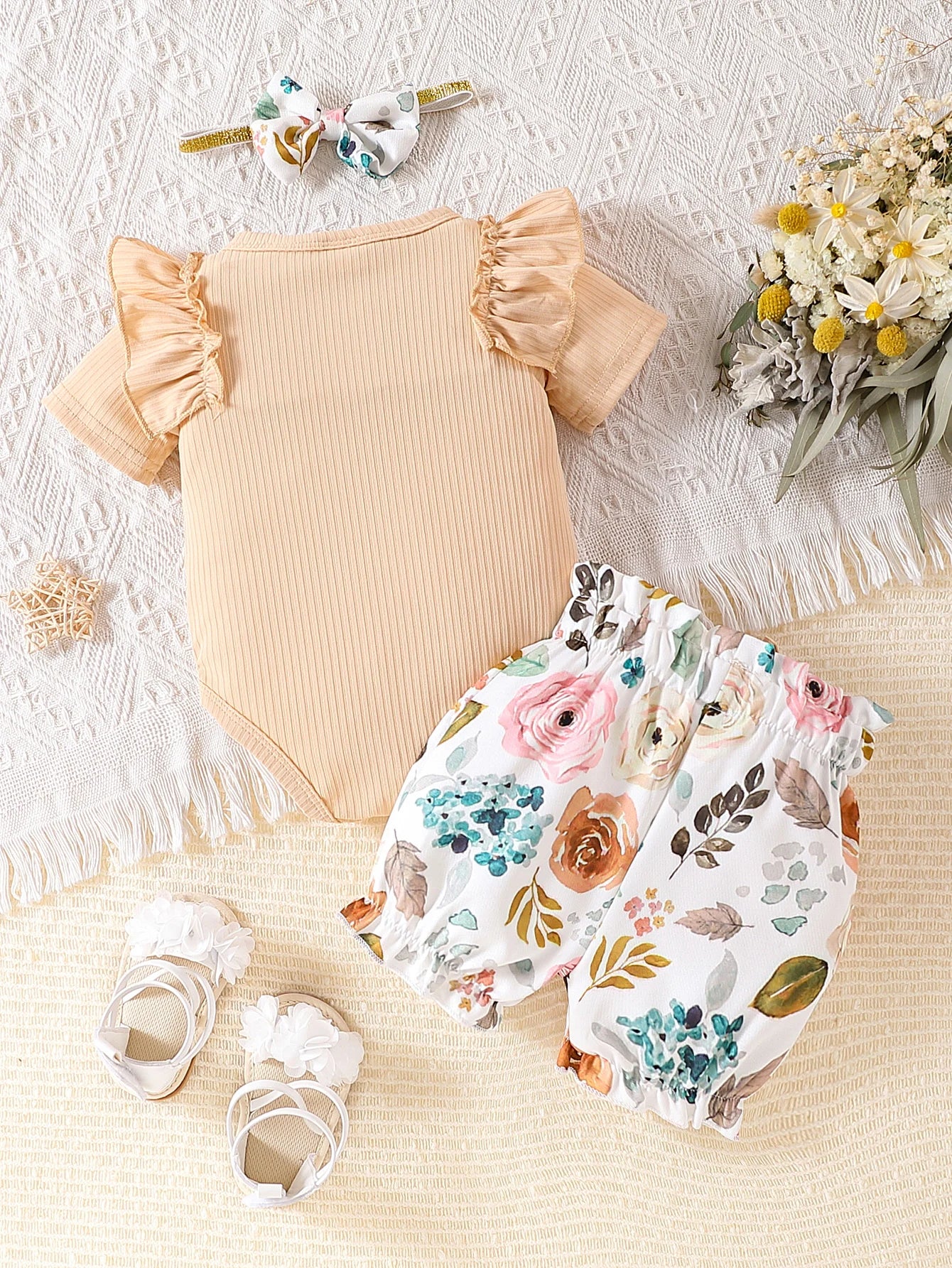 Ensemble 3 pièces bébé fille à volants Bouni — Haut + Short + Bandeau été